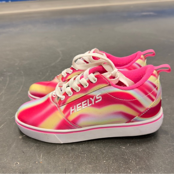 HEELYS girls youth size 5 like new skate shoes - Picture 2 of 5